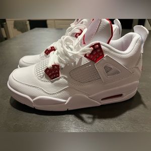 Jordan 4s